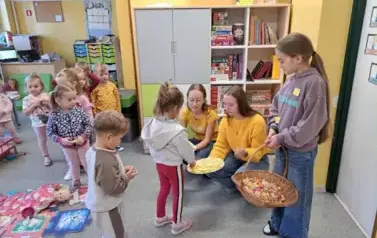 &bdquo;Wczoraj jeszcze przedszkolaki, dzisiaj już pierwszaki...&rdquo;